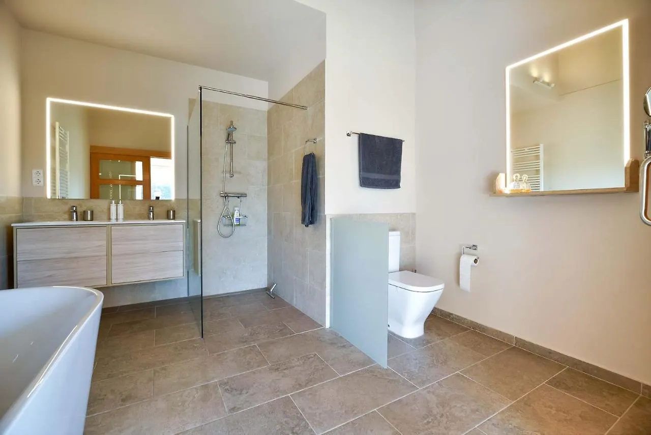 Beautiful Family Villa Las Bocharas Оливелья